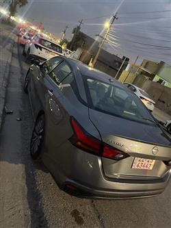 نيسان ألتيما